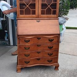 Very Nice  Vintage Secretary Desk With Key.