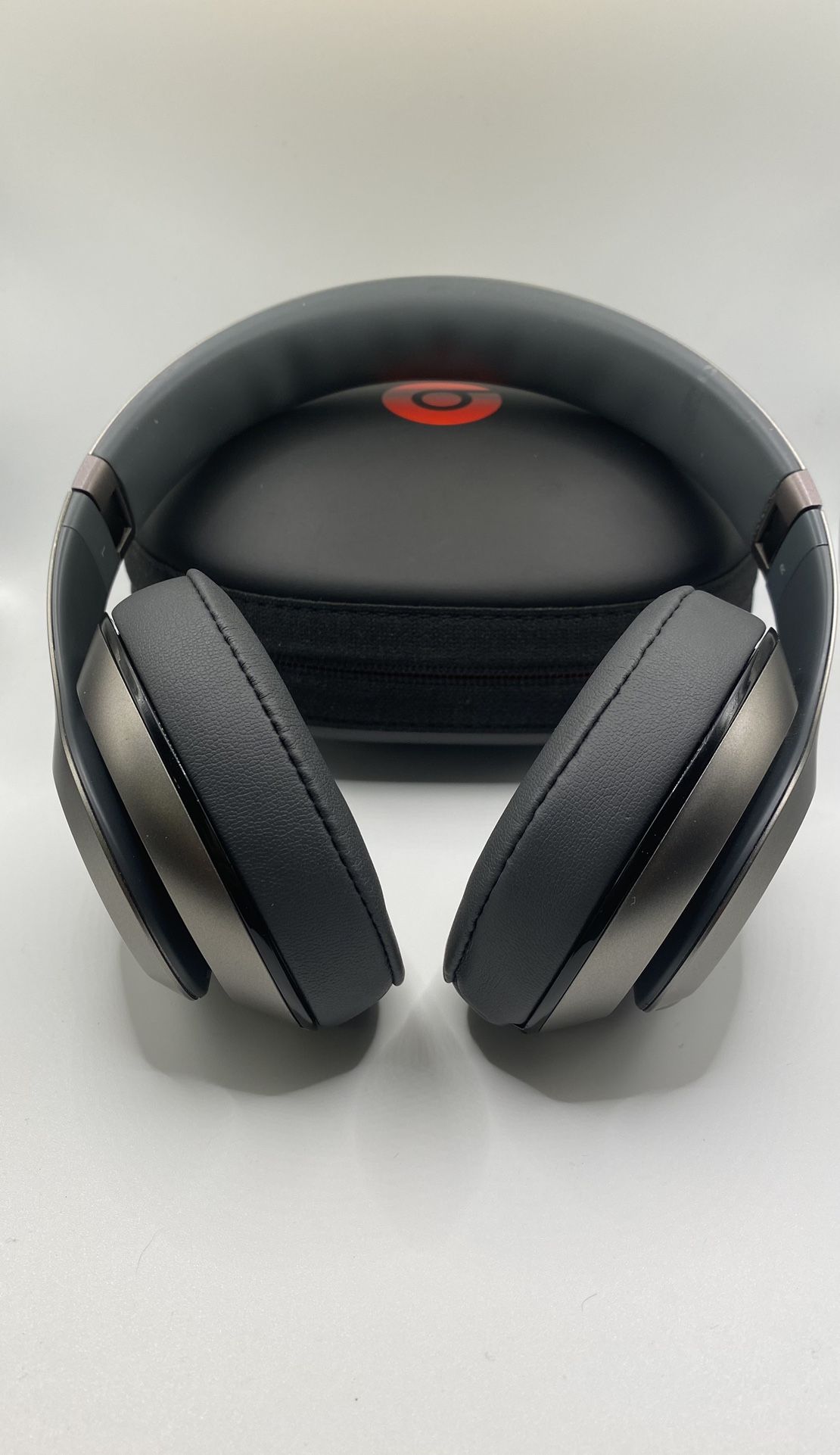 (Authentic) Titanium Beats Studio Bluetooth Wireless Headphones With Noise Canceling #1848