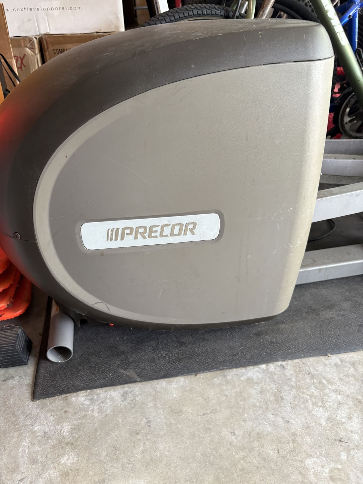 Precor EFX 5.25 Elliptical