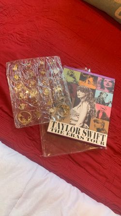 New Taylor Swift Bracelet/Charms Accessory Kit