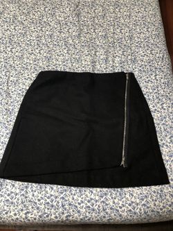 The Gap black wool lined mini skirt size 4