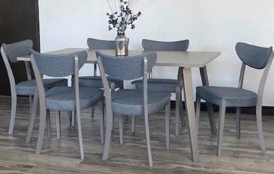 Scandinavian table set