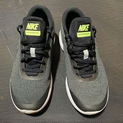 Nike Running Shoes Size 9