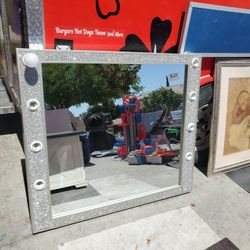 Vanity mirror 