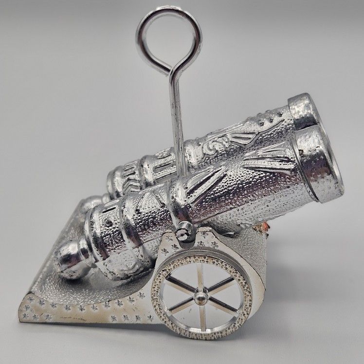 Vintage Niagra Falls Silver Plastic Double Cannon Salt and Pepper Shakers Cart