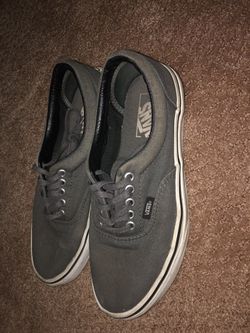 low top dark grey vans