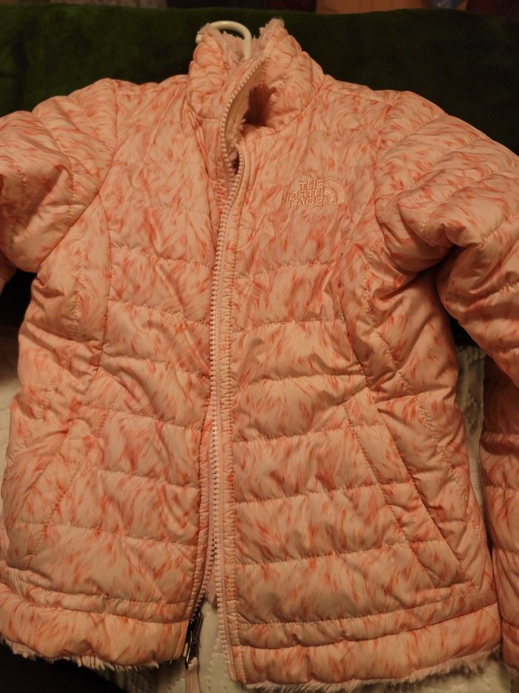 Girl North Face jacket 5/6