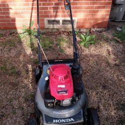 honda comercial en perfectas condiciones$650 Ben la calas te gusta te la yebas$650