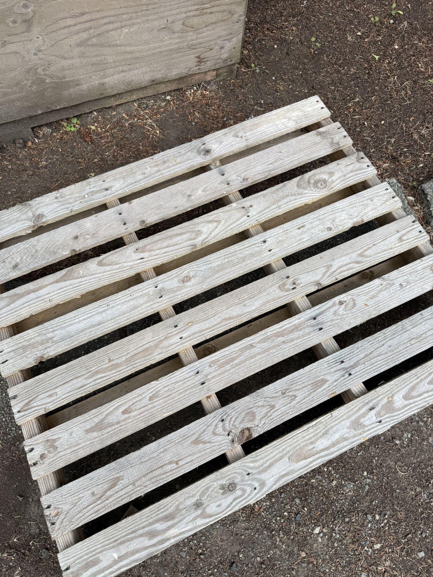 2 Free Wood Pallets