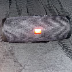 JBL Charger 4 