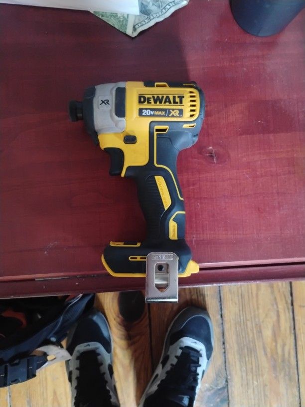 3 Speed DeWalt Brushless Impact