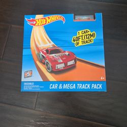Hot Wheels Car And Mega Track Pack