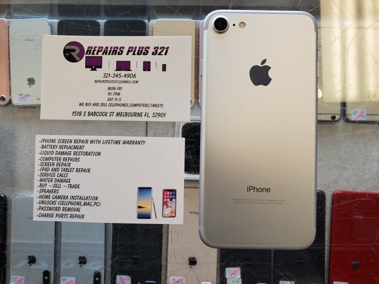Unlocked Silver iPhone 7 32gb