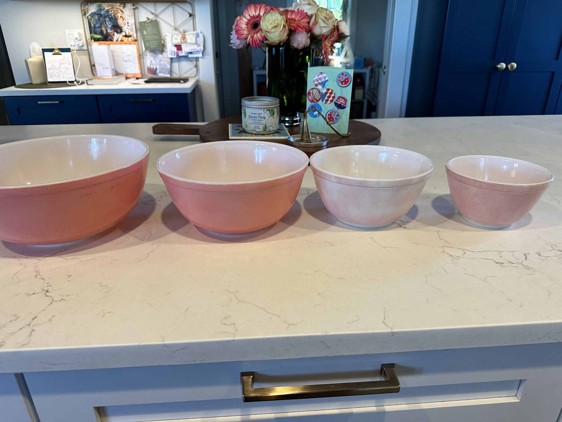 Vintage Pink Pyrex Set 401, 402, 403, 404