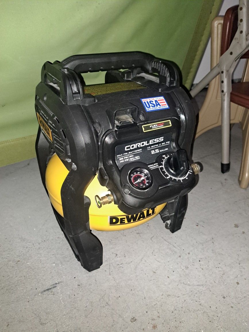 20v Cordless Air Compressor 
2.5 Gal. 140 psi