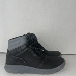 Timberland  Size 13.5 Youth