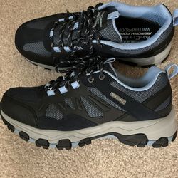Women’s Sketchers 