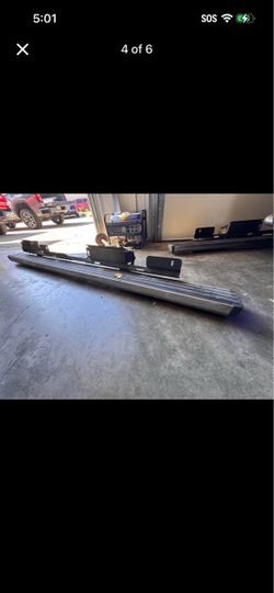 2014 - 2018 gmc sierra / Silverado electrical step on side step 2014-2018