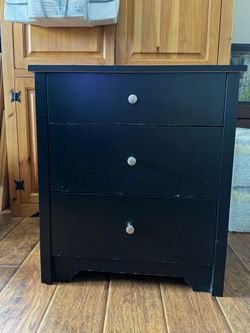 3 draw night stand
