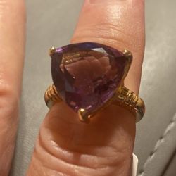14k Heavy Large Amethyst Trillion Stone Ring Sizable 6  