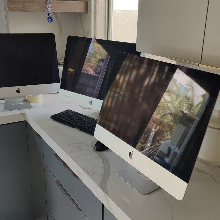 **Apple iMac Quad Core™ i5-7600 3.5GHz 1TB 8GB 27″ (5120×2880) BT Mac OS Ventura Webcam AMD Pro**
**5K Retina Display**
**All-in-one - power cord i