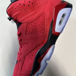 🚫no trades🚫 Retro 6 Toros size 10.5, 11, 12, 13 $255 dm to Inquire 