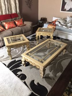 Coffee tables set good condition sturdy