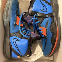Kyrie Infinity SE Size 7y