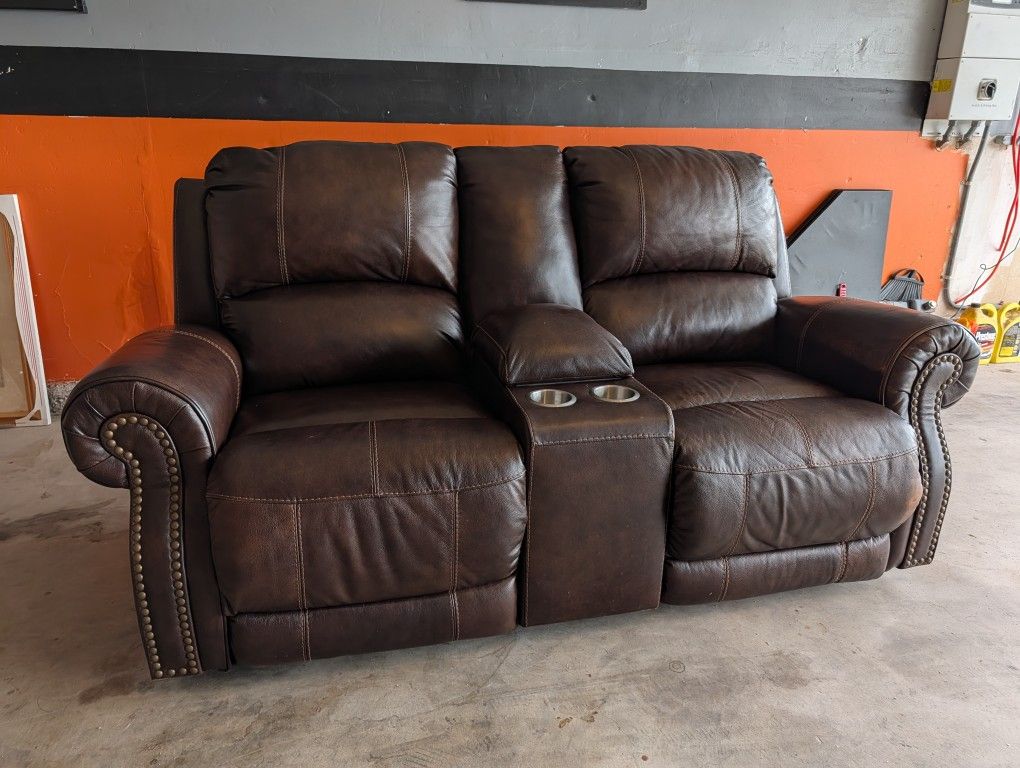 Reclyner Couch