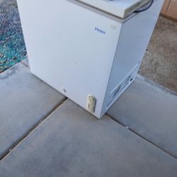 Freezer Chest Works Good Nice And Cold
