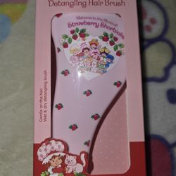 Strawberry 🍓 Shortcake brush