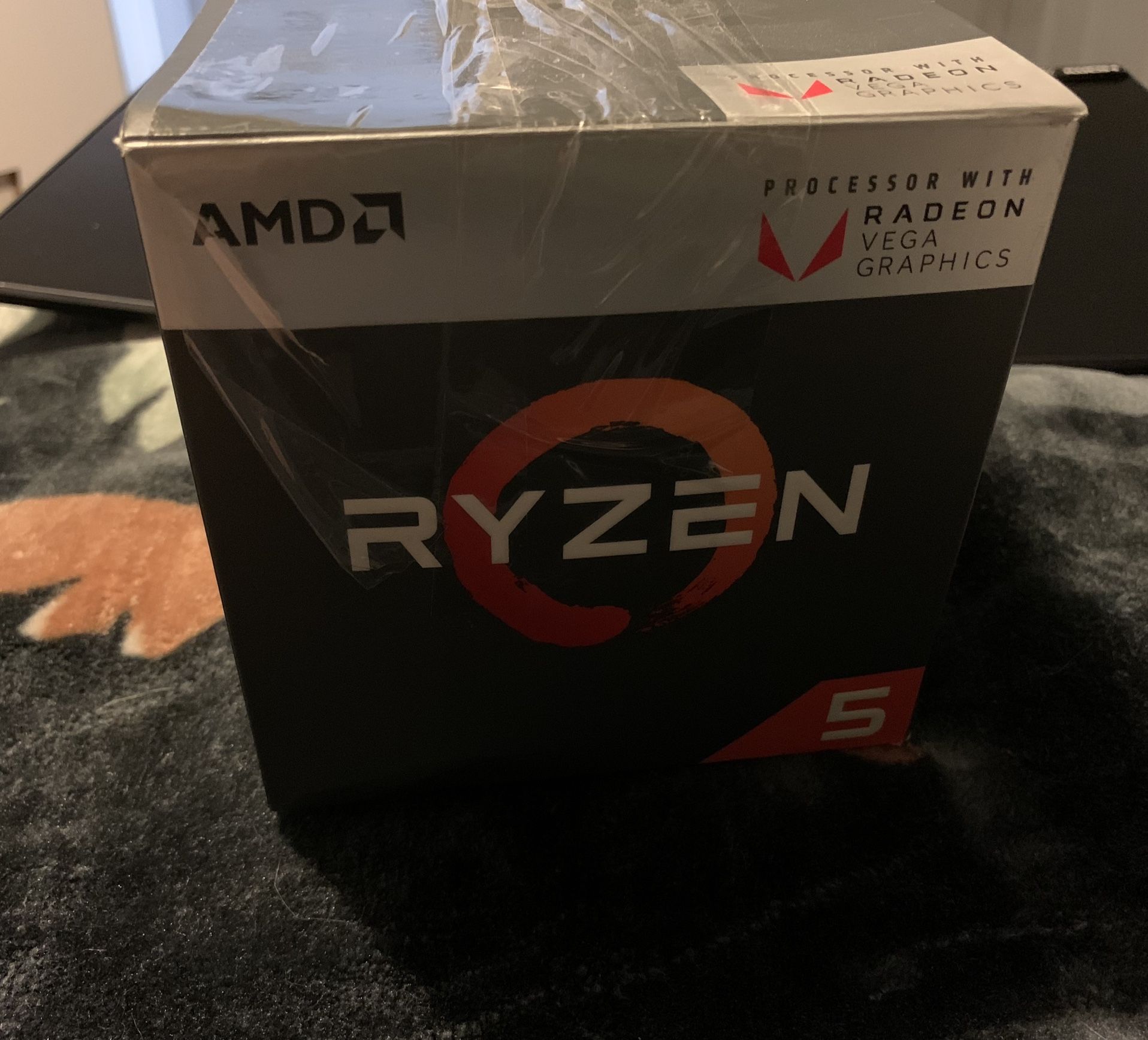 Ryzen 5 5600x CPU processor with heatsink+ thermal paste