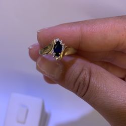 10K Yellow Good Sapphire Ring
