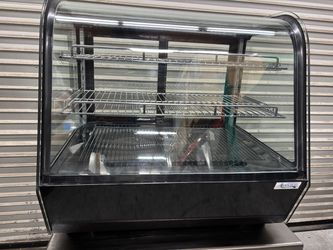 27.5" Black Refrigerated Countertop Bakery Display Case Cold Food Avantco BCC28HCB NSF Merchandiser #4458