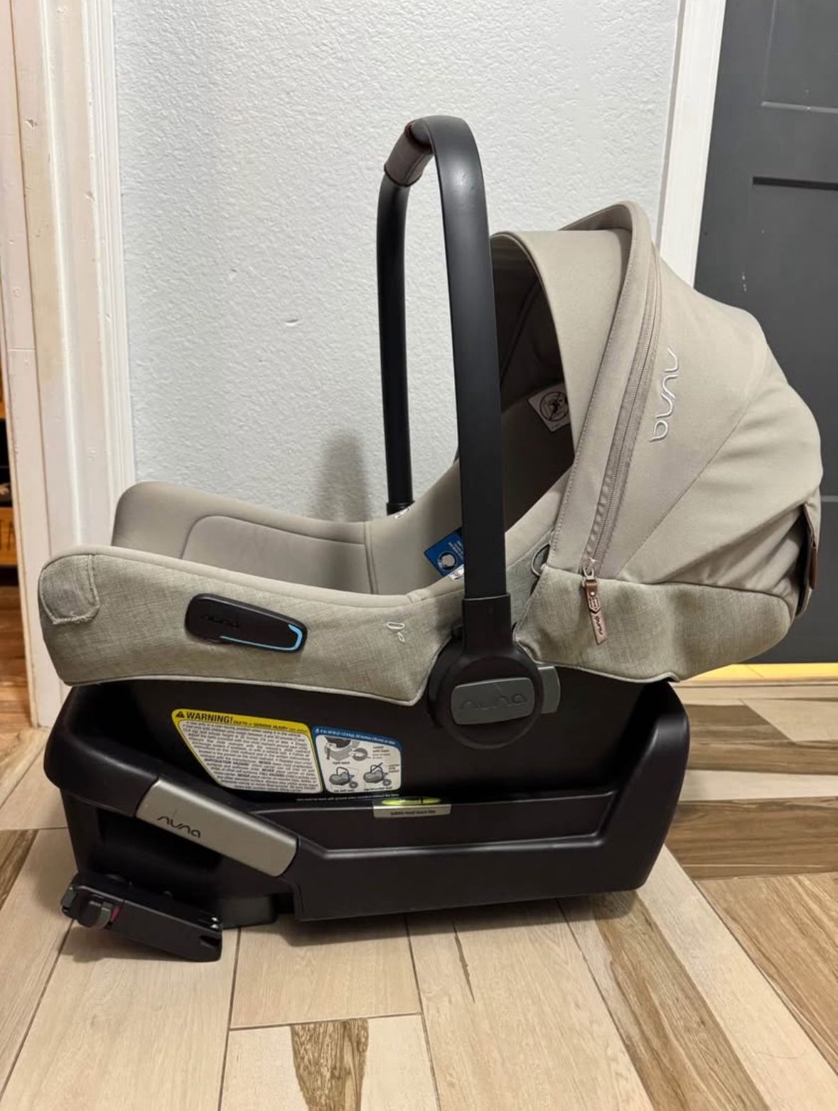 Nuna Pipa Aire rx Car Seat