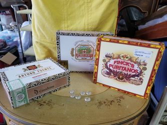 COLLECTIBLE CIGAR BOXES