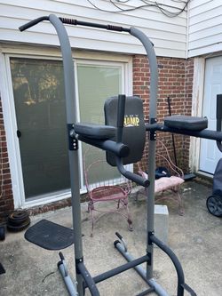 Body Champ Power Tower Pull-Up Station