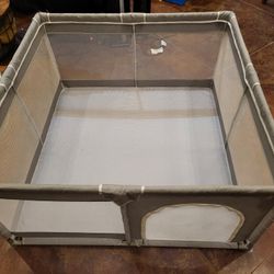 Play Pen 52" X 52" Gray With Black Bag
