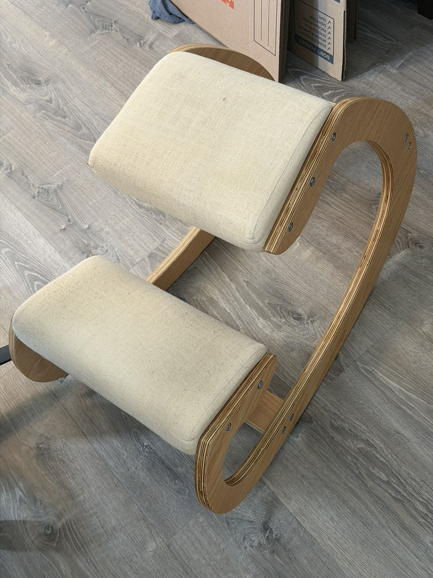 Ergonomic Kneeling Chair