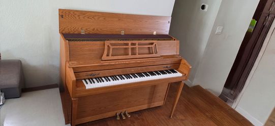 Yamaha Piano