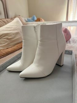 XOXO White Boots Size 8.5