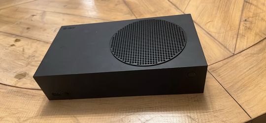 Xbox series s with 1tb storage card