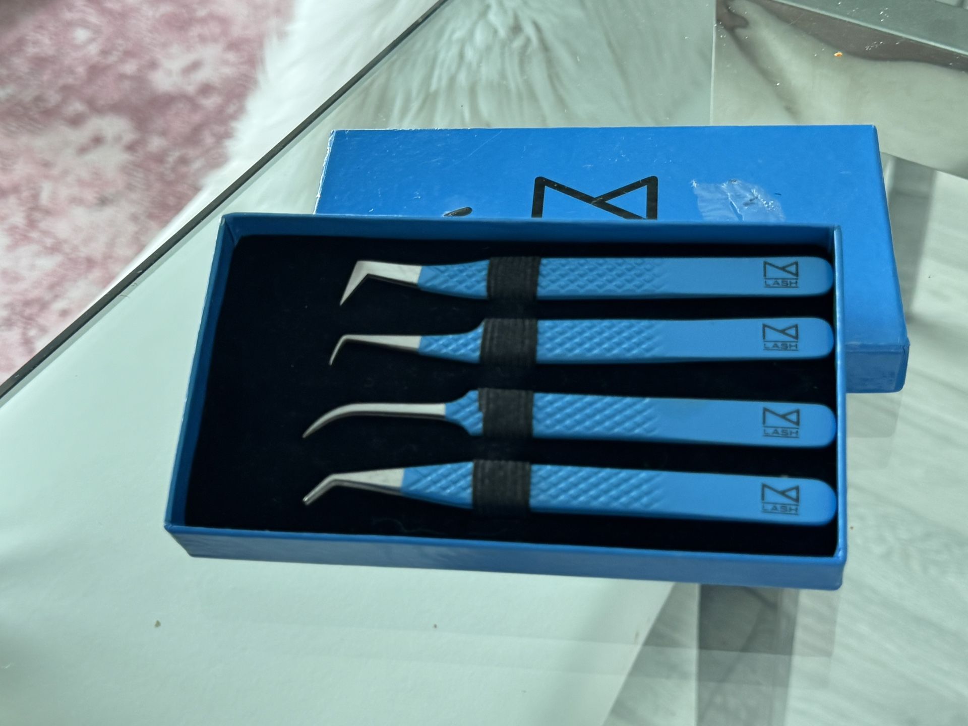 M Lash Eyelash Extensions Tweezers Set
