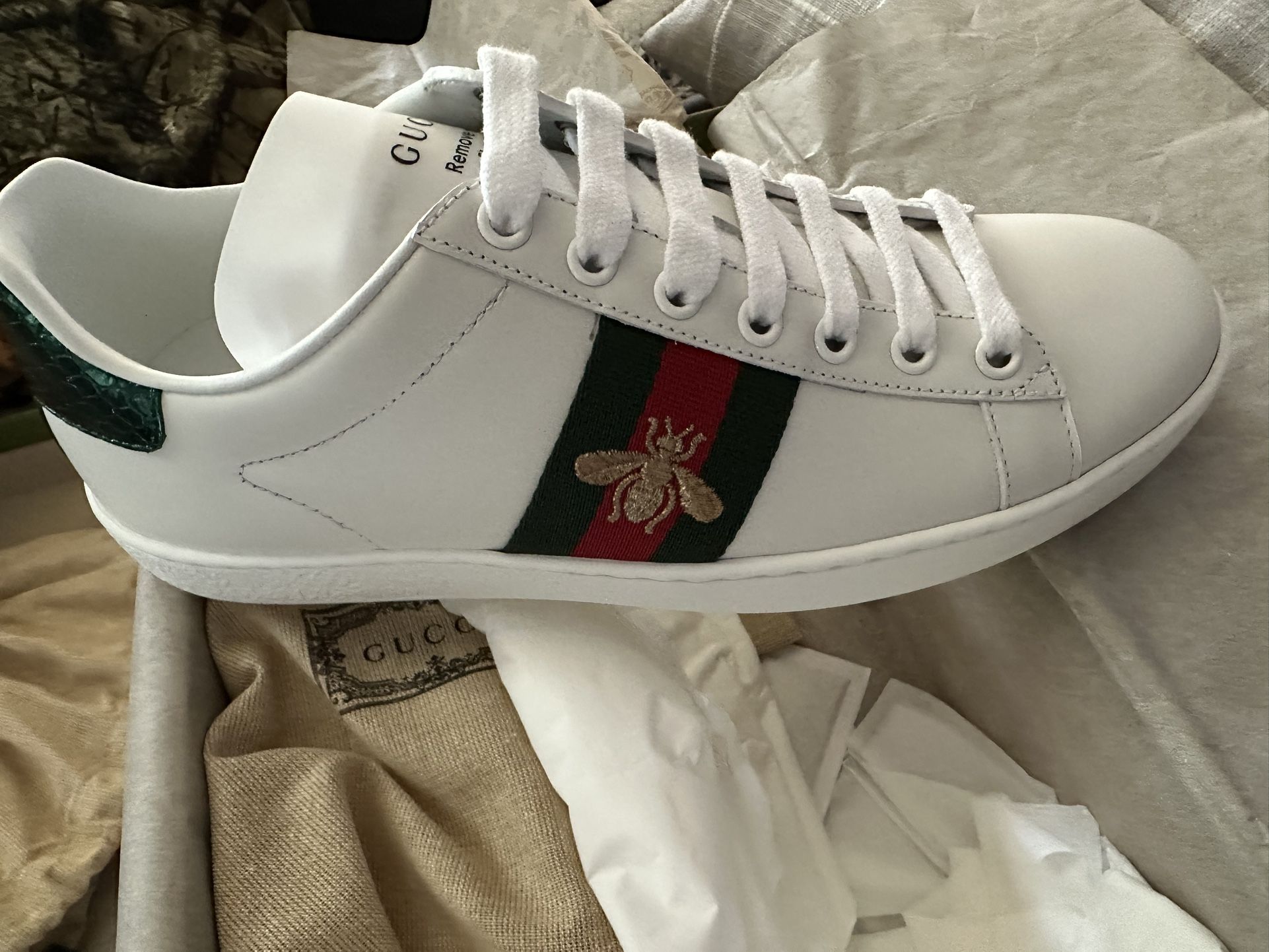 Women’s Gucci Sneakers