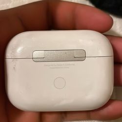 Apple AirPods pod