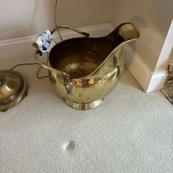 Brass Accessory With Handle 
