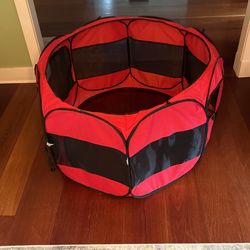 Dog / Baby Play Cage