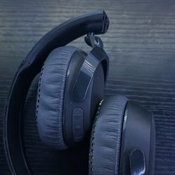 Skullcandy headphones