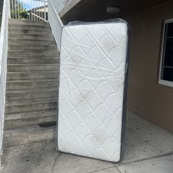   Mattresses: twin, full , queen regular ,  Colchon Nuevo Colchones plush or pillow top available cama bed mattress 