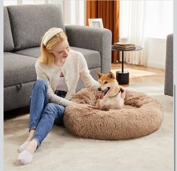 Donut dog bed